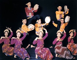 Bayanihan Dance Company