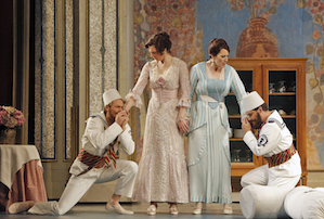 Philippe Sly (Guglielmo), Christel Lötzsch (Dorabella), Ellie Dehn (Fiordiligi) and Francesco Demuro (Ferrando).