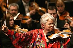 Steinberg's widow, the violinist<br>Jorja Fleezanis
