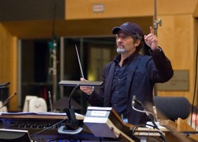 James Horner conducting the score to Avatar