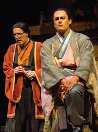 F. Lawrence Ewing as Ko-Ko and Robert Vann as Nanki-Poo. Photo by Lucas Buxman.