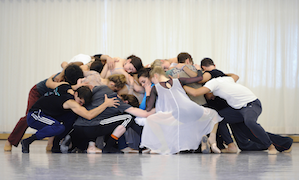 Yuri Possokhov and S.F. Ballet rehearse <em>Rite of Spring</em><br>Erik Tomasson Yuri Possokhov and San Francisco Ballet rehearse Possokhov's Rite of Spring. (© Erik Tomasson)