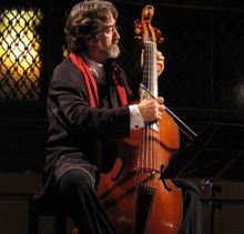 Jordi Savall: new teen idol<br>Photo by Vico Chamla