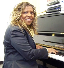 Dee Spencer<br>Photo by Matt Ittelson