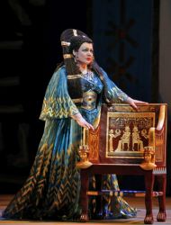 Zajick as Amneris<br/>Photo by Cory Weaver Zajick as Amneris<br/>Photo by Cory Weaver