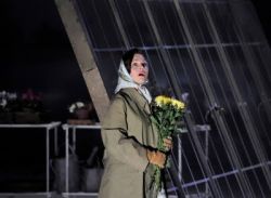 Miah Persson as the Governess in the Glyndebourne <em>Turn of the Screw</em> Miah Persson as the Governess in the Glyndebourne <em>Turn of the Screw</em>