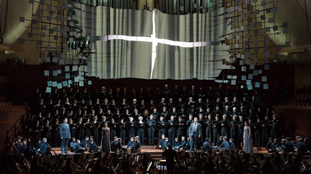 (Soloists from left to right) Shenyang, Joélle Harvey, Brandon Jovanovich, Sasha Cooke, and Pacific Boychoir behind them. (Photo by Stefan Cohen)